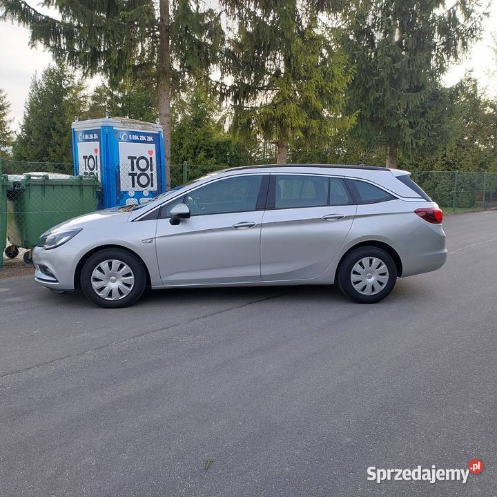 Opel Astra 14T BenzynaModel 2019Salon manualna Astra Przemyśl