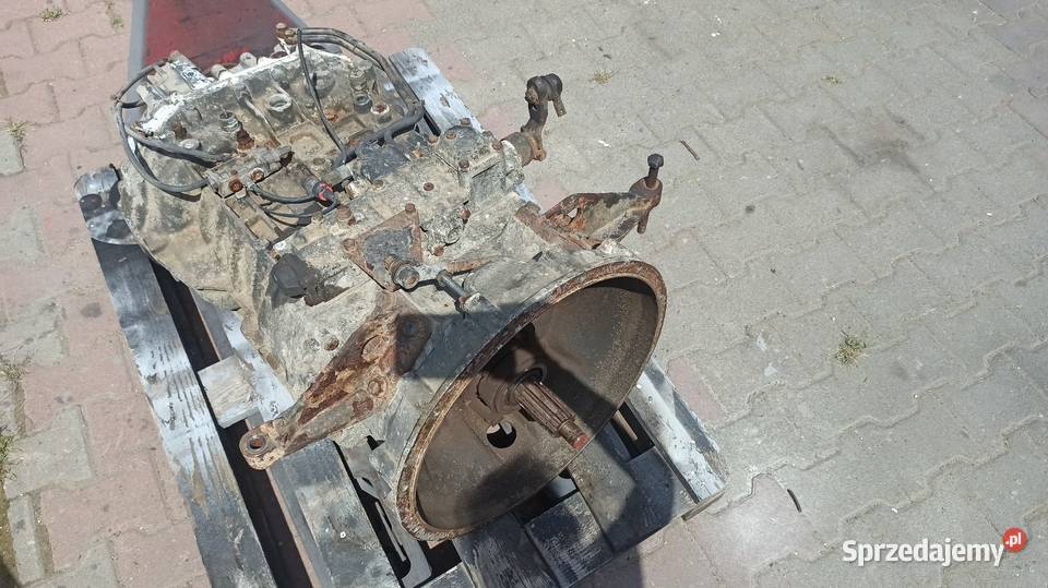 Skrzynia biegów 8 z połówkami Tarnów