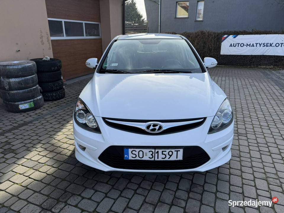 Hyundai i30 Rej032011 14 109 LPG Klimatronik I centralny zamek Orzech