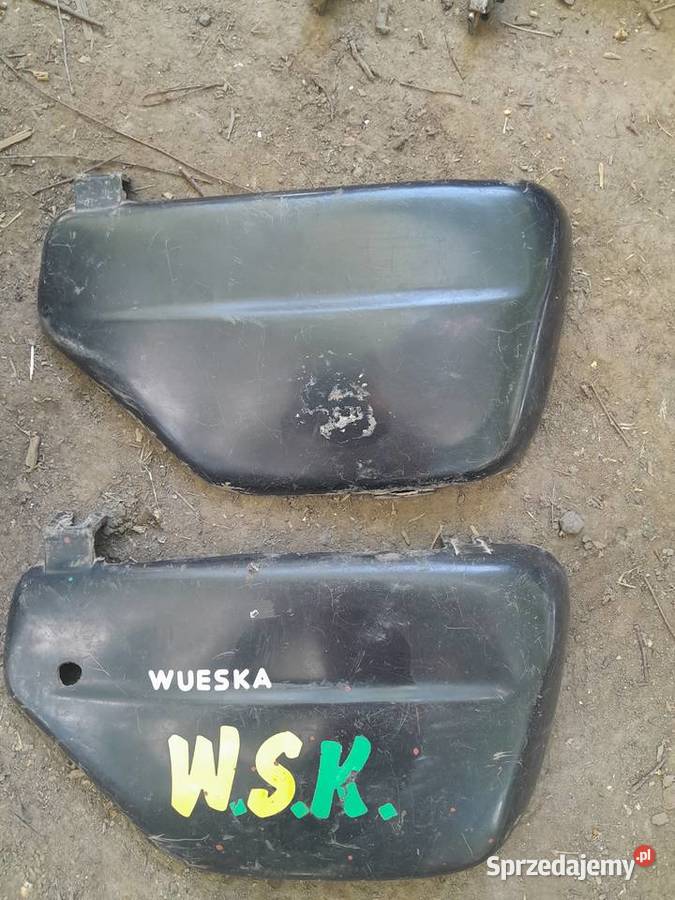 Boczek prawy plastikowy 2 sztuki oryginal Świerzawa