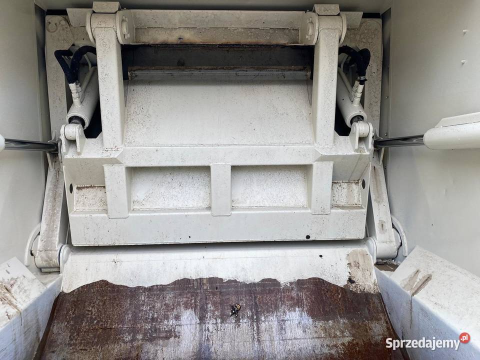 Mercedes Atego śmieciarka z wagą 10m3 EURO 6 Nowiny