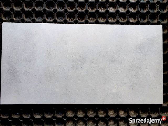WYPOLEROWANY BETON szara płytka gresowa NEUTRO Łask