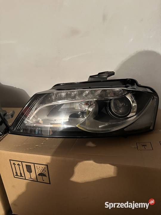 Lampa prawa i lewa led Bl xenon do AUDI A3 8P
