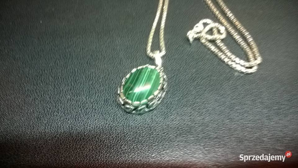 srebrny łańcuszek z wisiorkiem 0109