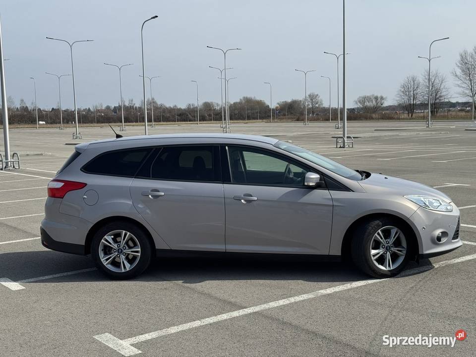 Ford focus 2013 combi światła przeciwmgielne podkarpackie sprzedam