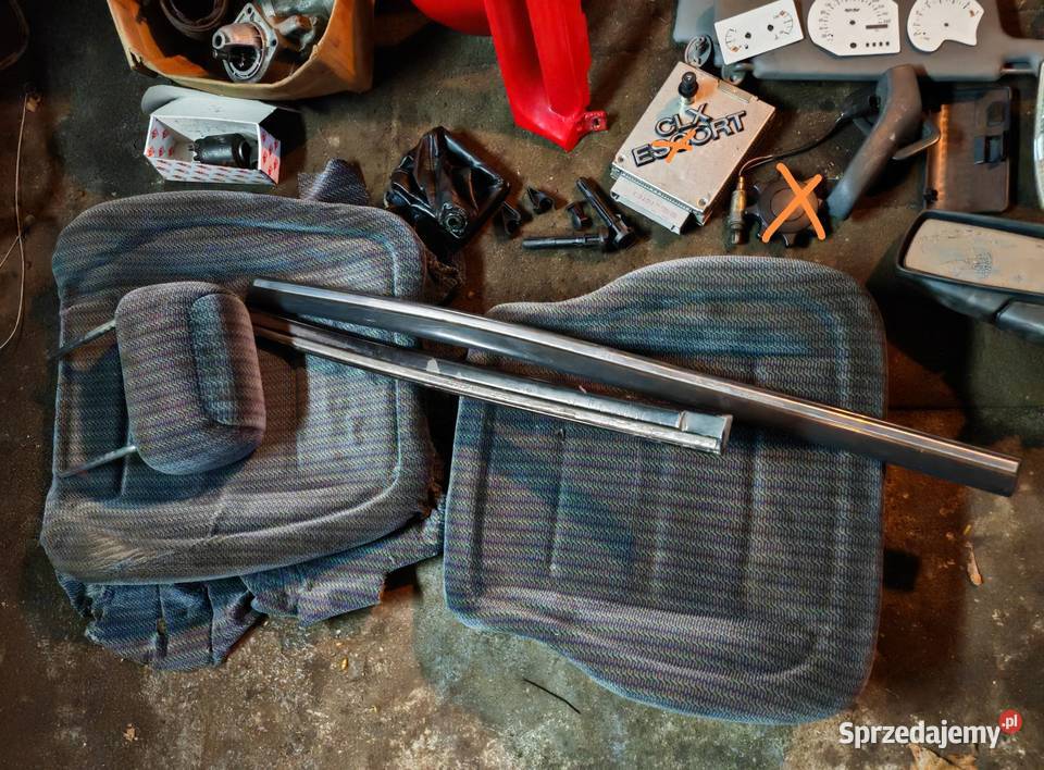 Ford Escort V RS2000 19901992 spojler tapicerka osobowe Łódź