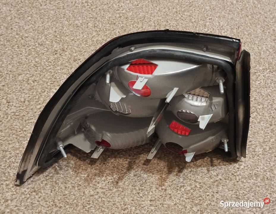 Lampa tylna prawa Opel Vectra B Pruszków sprzedam