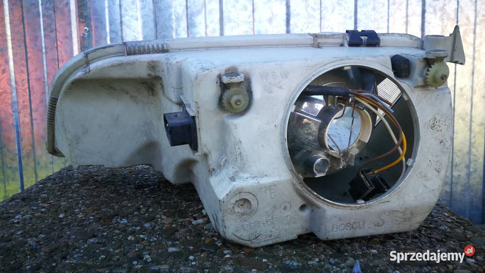 Lampa przednia Prawa Volkswagen Sharan Reflektor Dębica