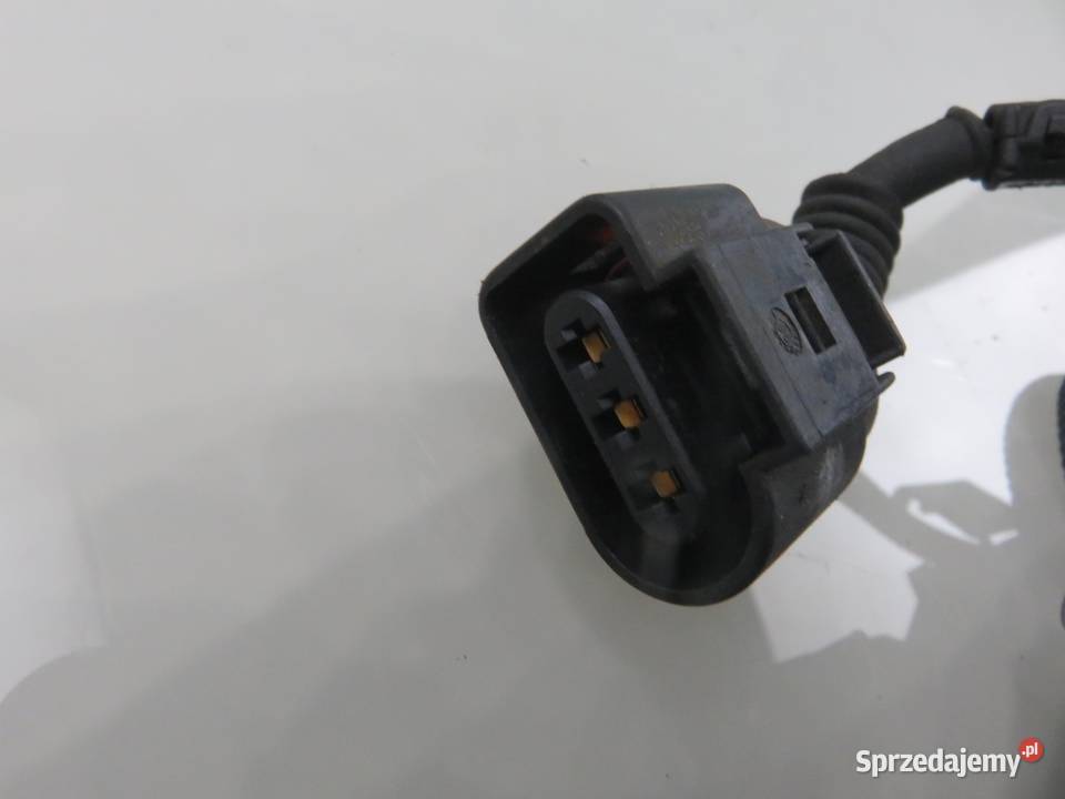 LISTWA WTRYSKOWA VW GOLF IV 16 037906031AA sprzedam