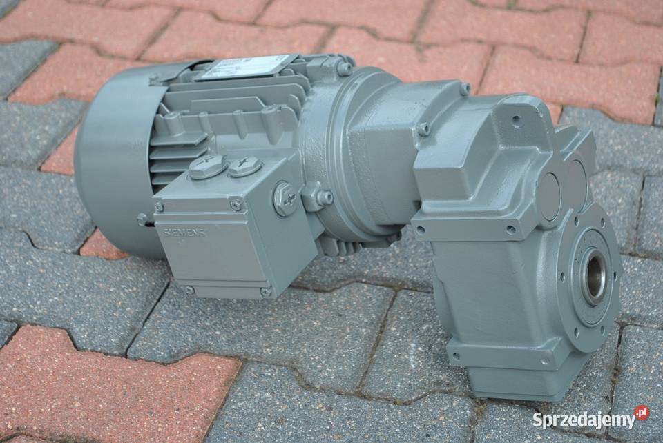 Motoreduktor 11kw 104obrmin SIEMENS Kargowa