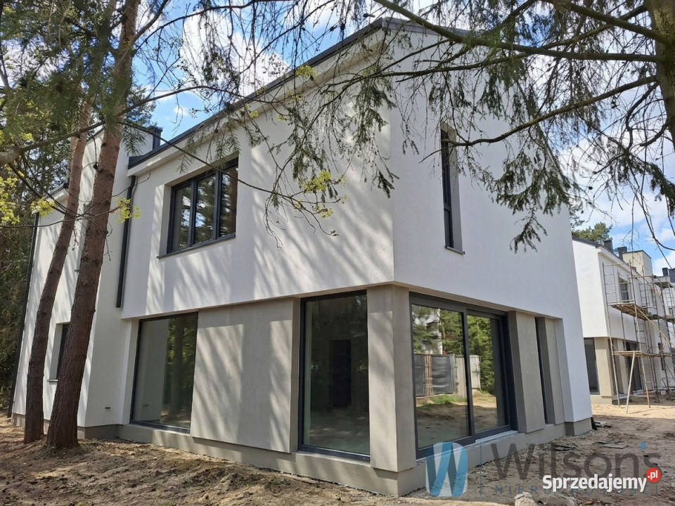 Dom wolnostojący na sprzedaż Łomianki 191m2