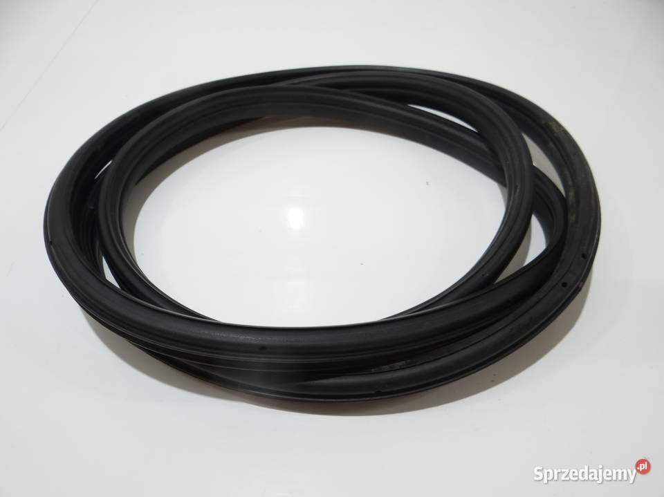 USZCZELKA DRZWI LEWY PRZÓD BMW X3 E83 LIFT Strzyżewice sprzedam