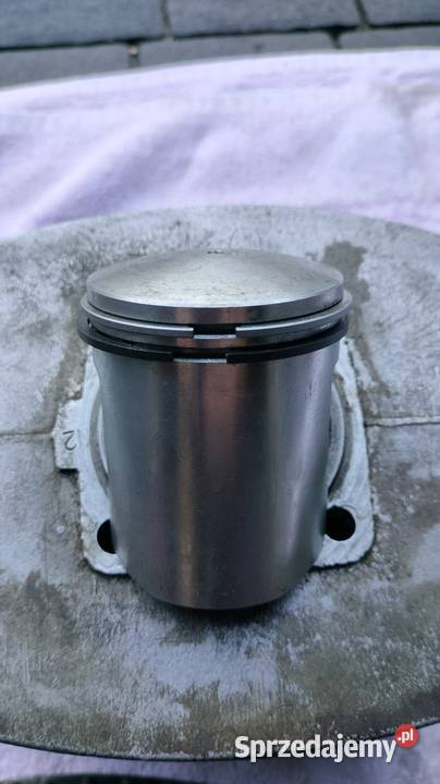 Cylinder z głowicą Konin