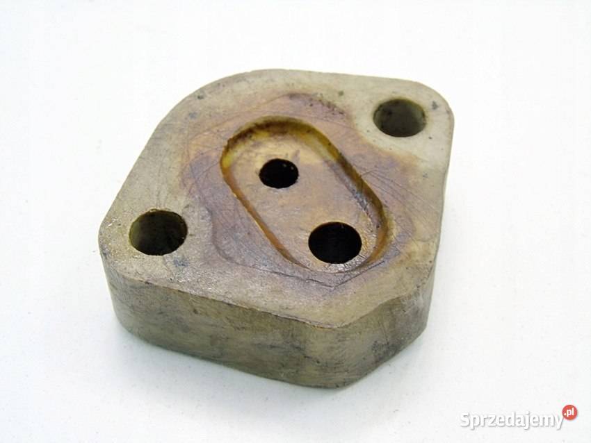 PODSTAWA DYSTANS POMPY PALIWA FIAT 126P 600 Sosnowiec