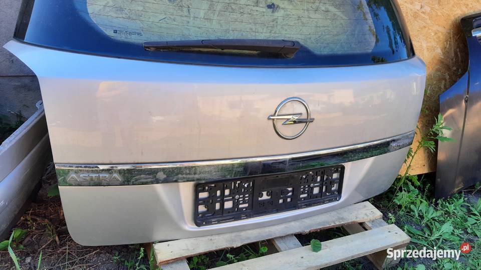 klapa bagażnika Opel Astra H kombi lak Z157 dolnośląskie Dębno