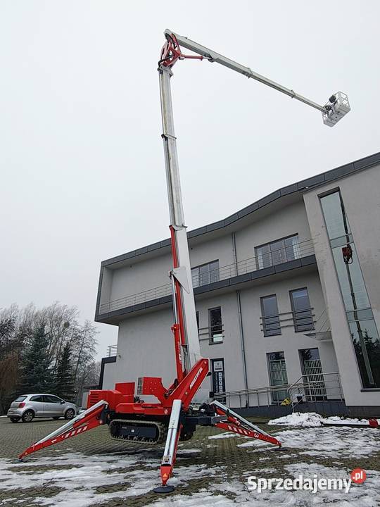 Mycie elewacji i dachów Wynajem podnośnika Gdynia