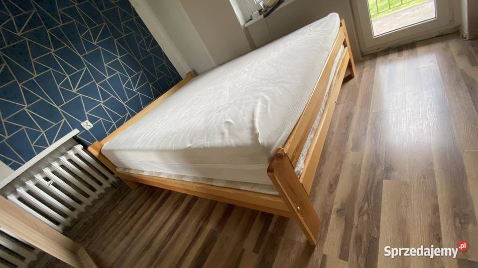 SPRZEDAM Sprzedam ŁÓŻKO DREWNIANE sosnowe 200cm Złotów