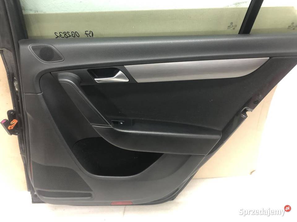 DRZWI PRAWY TYŁ SEDAN LI7F VOLKSWAGEN PASSAT B7