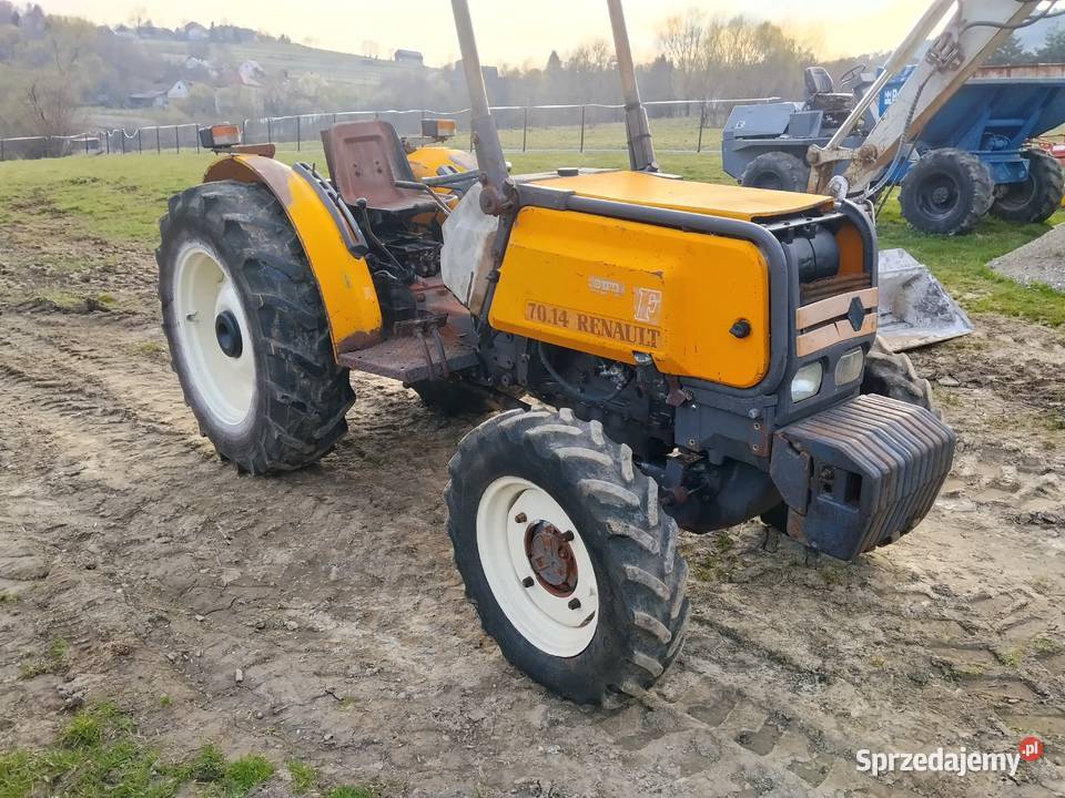 ciagnik sadowniczy renault 4x4 fructus 7014