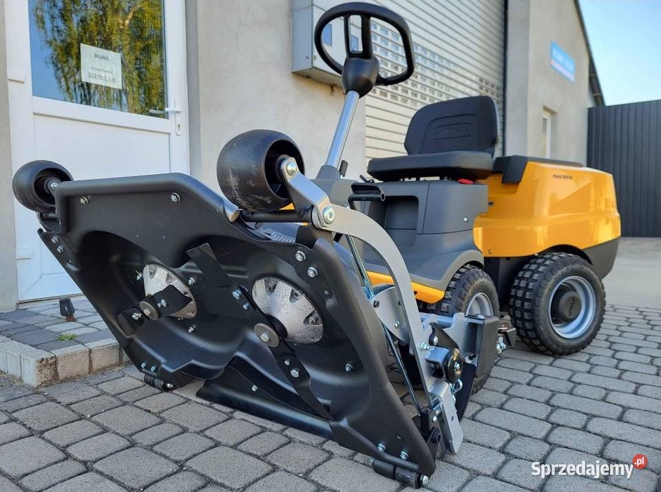 STIGA PARK 300 LC Combi 85 MQ traktorek kosiarka Dymki