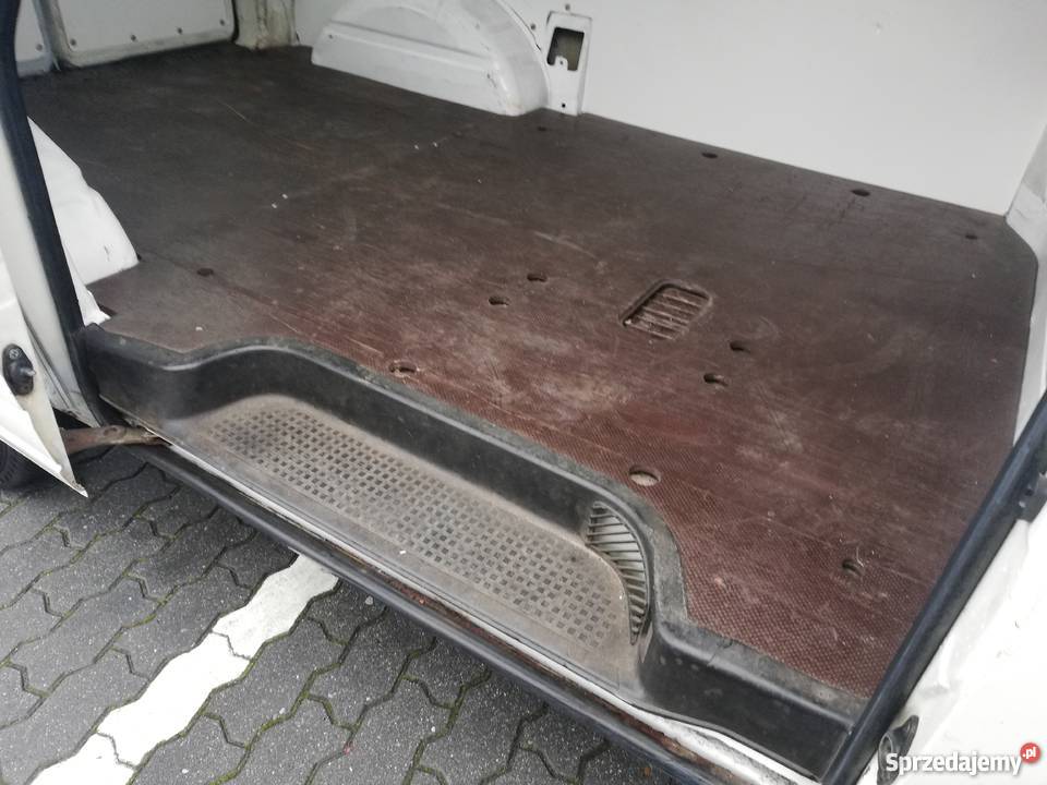 Volkswagen T4 19 TD Lift 2002 światła przeciwmgłowe Dębno