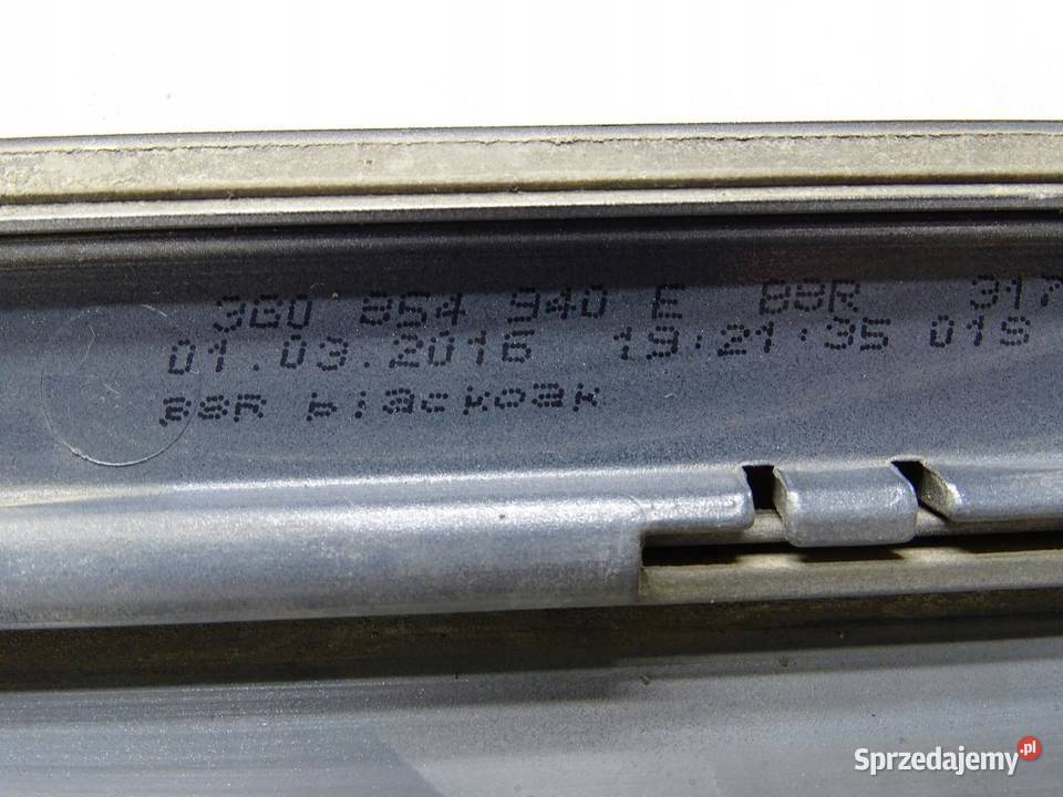 LISTWA DOLNA DRZWI PRAWA PRAWY PRZÓD VW PASSAT