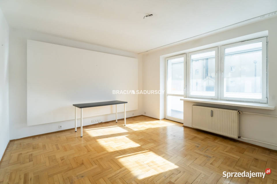 Lokal 64m2 Kraków al Pokoju od ulicy małopolskie