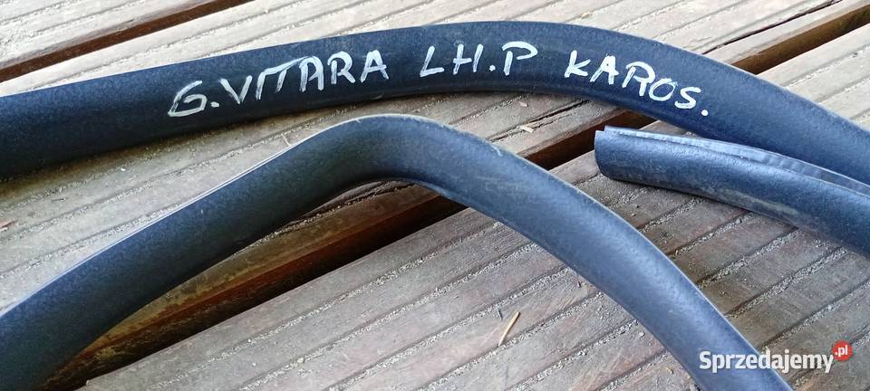 Suzuki grand Vitara ll uszczelka drzwi lewy Uszczelki