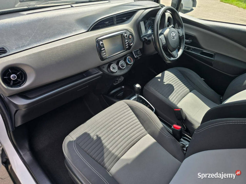 Toyota Yaris III 20112019 Hatchback Yaris Warszawa