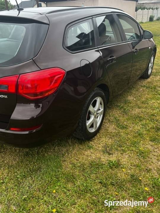Ladna astra j 14benzyna gaz 250000km