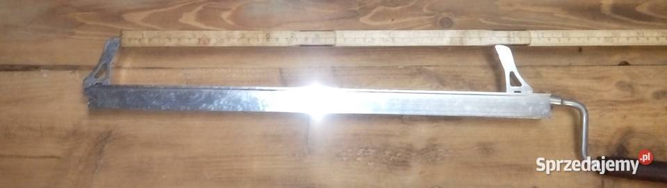 Mocowania ukośnicy do stołu roboczego