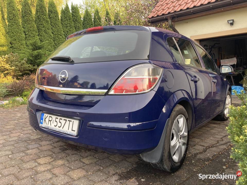 Opel Astra H III 1 właściciel Salon Polska pełna benzyna Kraków