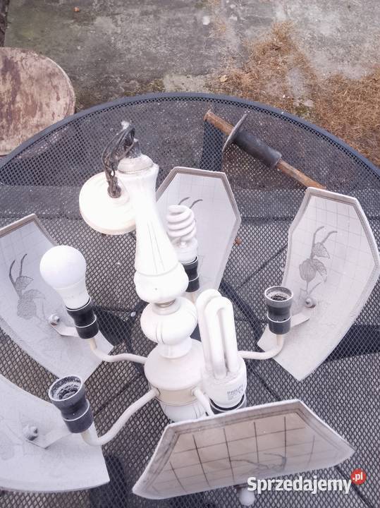 Stara lampa z okresu PRL Leszno