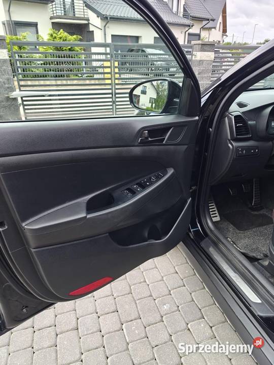 Sprzedam Hyundai Tucson 16 czarny warmińsko-mazurskie