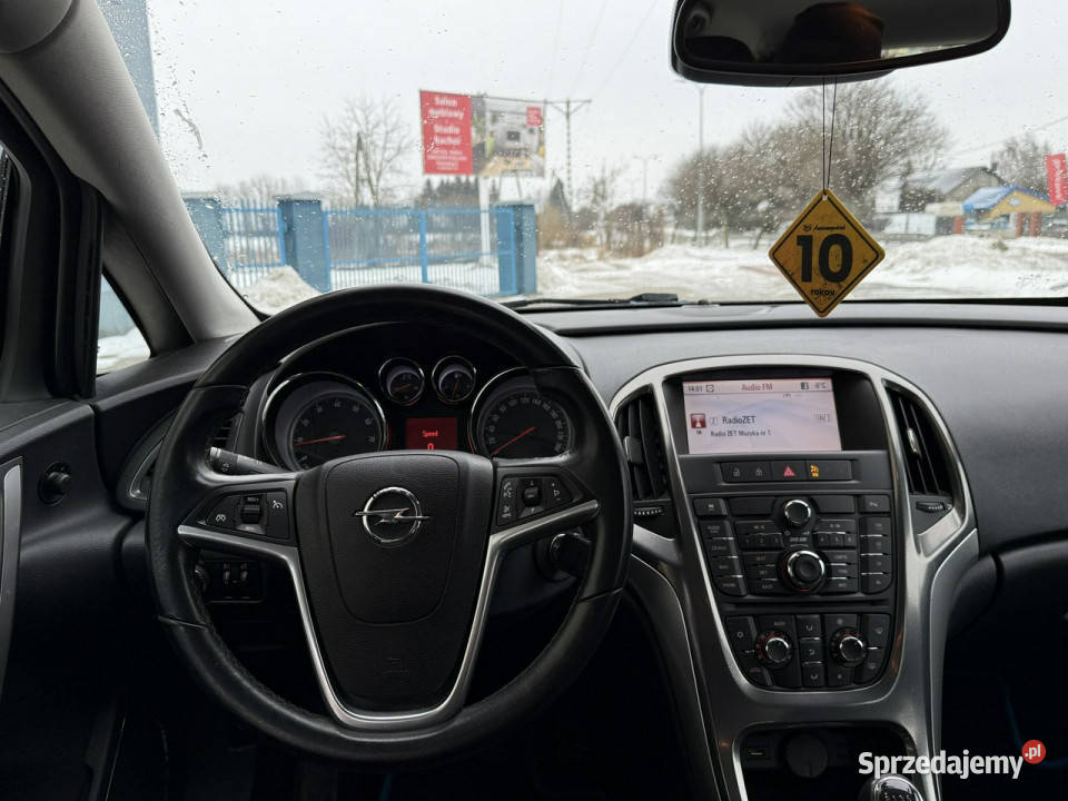 Opel Astra Opel Astra IV 14B 2011r