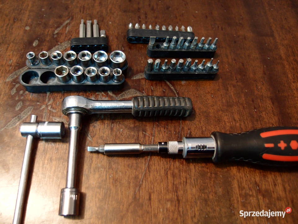 Zestaw kluczy nasadkowych wkrętak wielofunkcyjny Łódź sprzedam