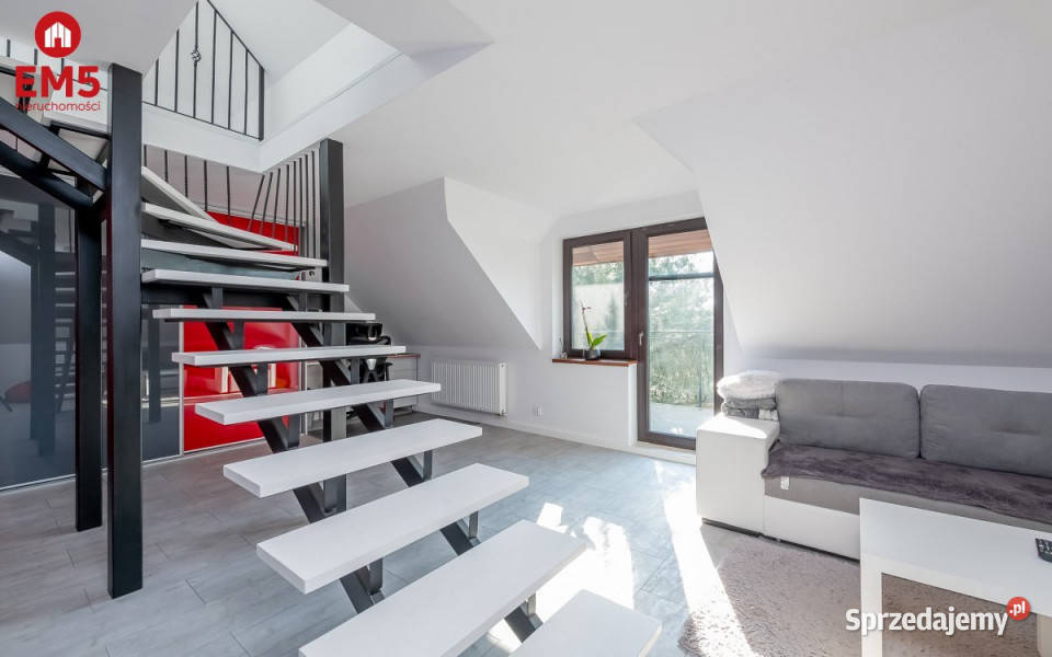 sprzedaży domu wolnostojącego 390m2 Nowodworce