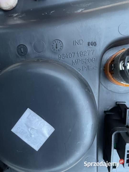 Ramka tunelu środkowego 9640719277 citroen C3 deski rozdzielcze, konsole zachodniopomorskie Szczecin sprzedam