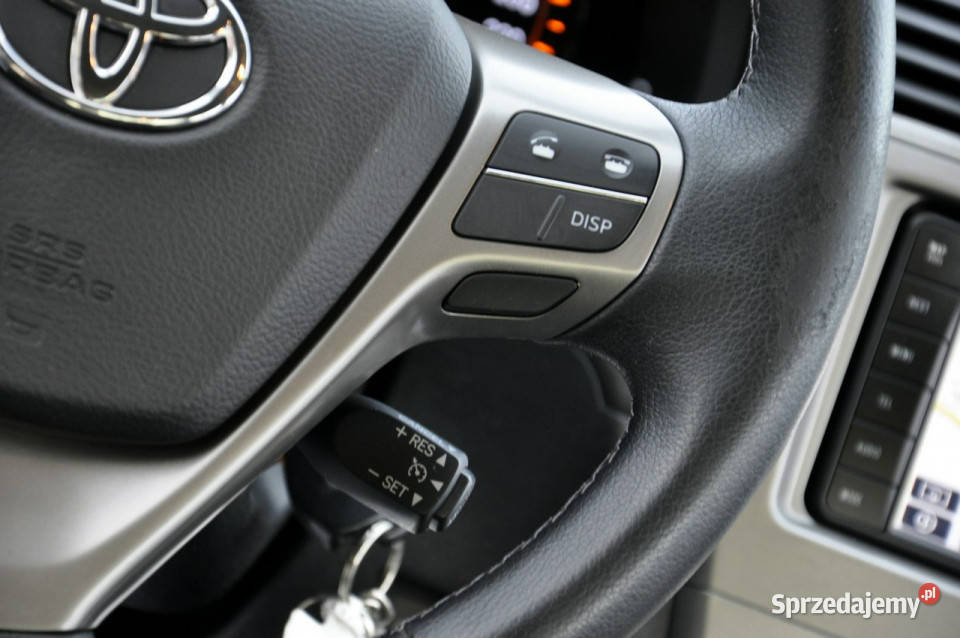 Toyota Avensis Toyota Avensis 18VVTi 147 elektryczne lusterka Węgrów