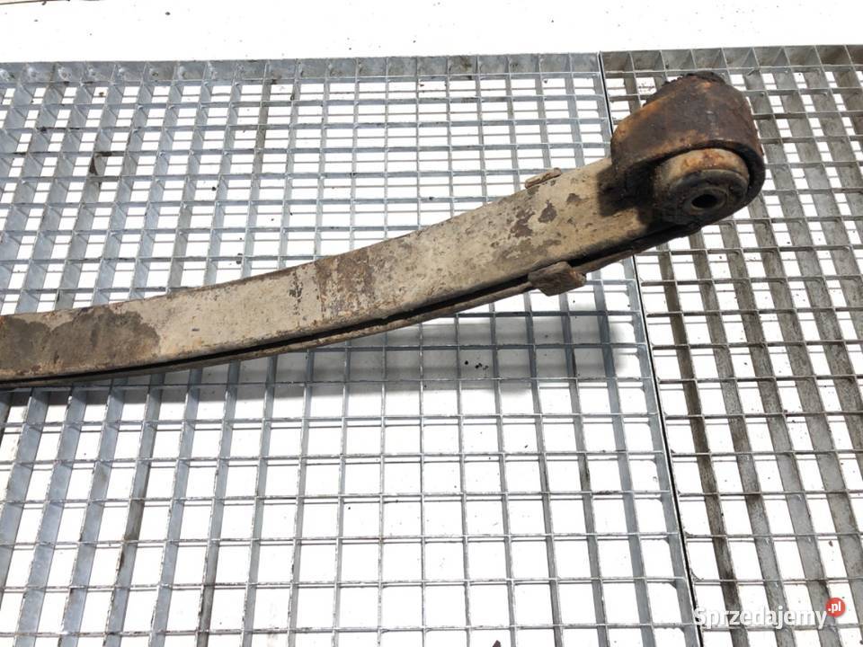 RESOR LEWY PRZÓD MERCEDES T1 Bus 7796 PIÓRO Resory podkarpackie