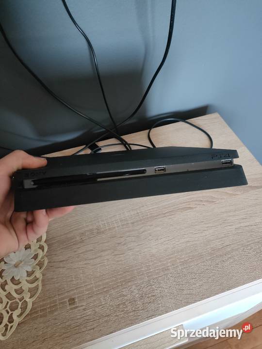 Sprzedam konsole 4 500gb Jankowice
