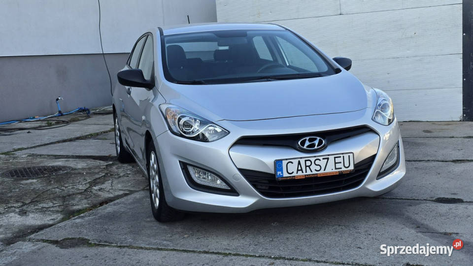 Hyundai i30 serwisowany faktura vat marża II i30 sprzedam
