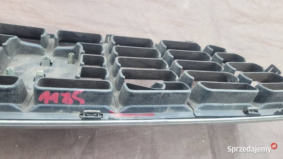 VOLVO V70 III ATRAPA GRILL 1185 Ruda Śląska