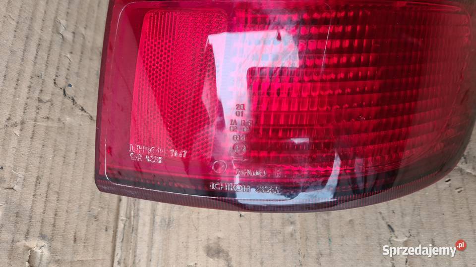 Subaru Legacy 3 BH5 lampa lampy tylne tył kombi