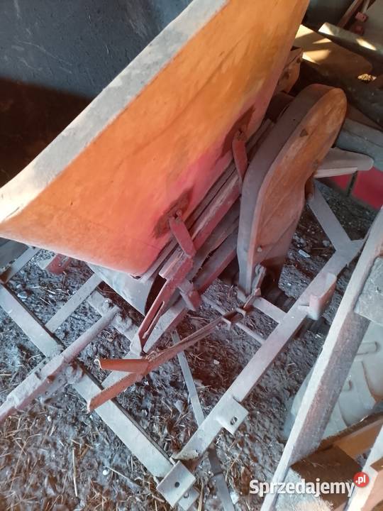 Rozsiewacz kos do nawozu sprzedam