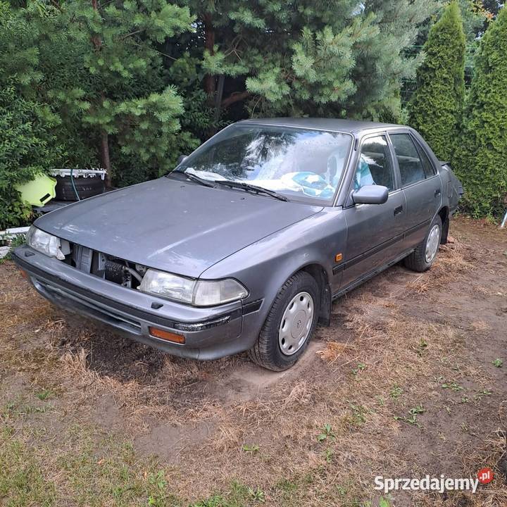 Toyota Carina 1992 r w całości na części kujawsko-pomorskie Ciechocinek