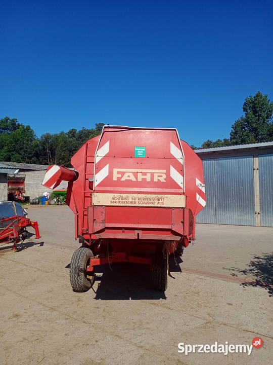 Kombajn Fahr m 900 z sieczkarnią do słomy Węgrów