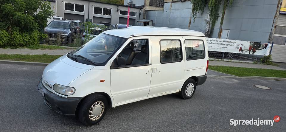 Nissan vanette 23d klima tył napęd Warszawa