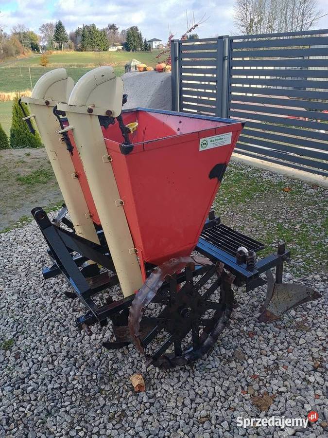 Sadzarka do ziemniaków Akpil nieuszkodzony Izbica