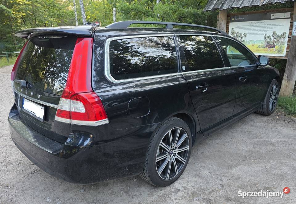 Volvo V70 20 D3 5cyl 2014r Polift przyciemniane szyby V70